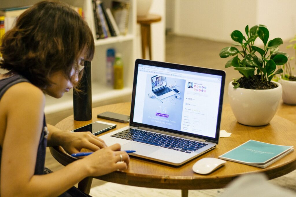 wordpress-website-examples-website-design-services-digital-transformation-bluxel-community